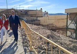 Alicia del Amor y Víctor Marín, ayer, en la visita a las obras.