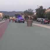 Vehículos de Policía Nacional en el lugar del suceso.
