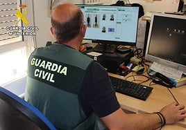 Un agente de la Guardia Civil.
