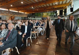 La consejera de Empresa acompaña al presidente López Miras y a Juan Antonio Pedreño, este viernes, para la clausura de la asamblea de Ucomur.