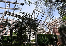 Estructura de la pérgola de la plaza Santa Isabel.