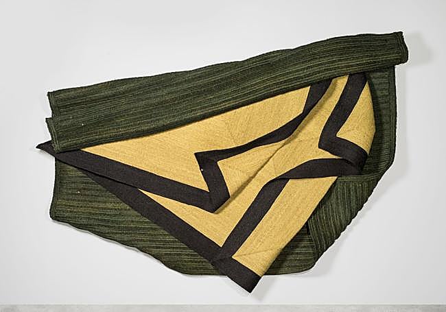 La pieza 'Spartaria' (2025), esparto trenzado y cosido, también en la sala Alcalá 31.