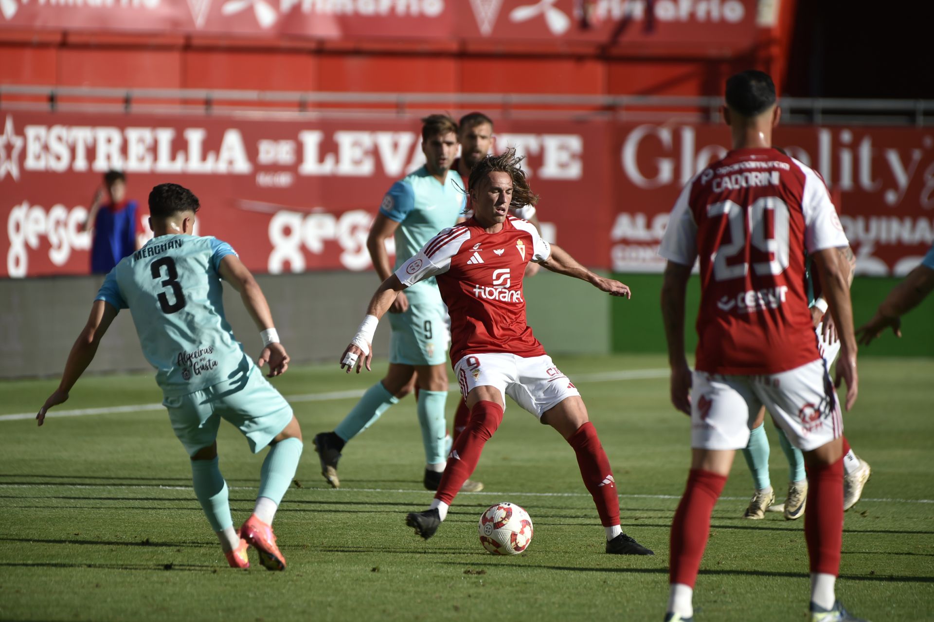 La victoria del Real Murcia frente al Algeciras, en imágenes