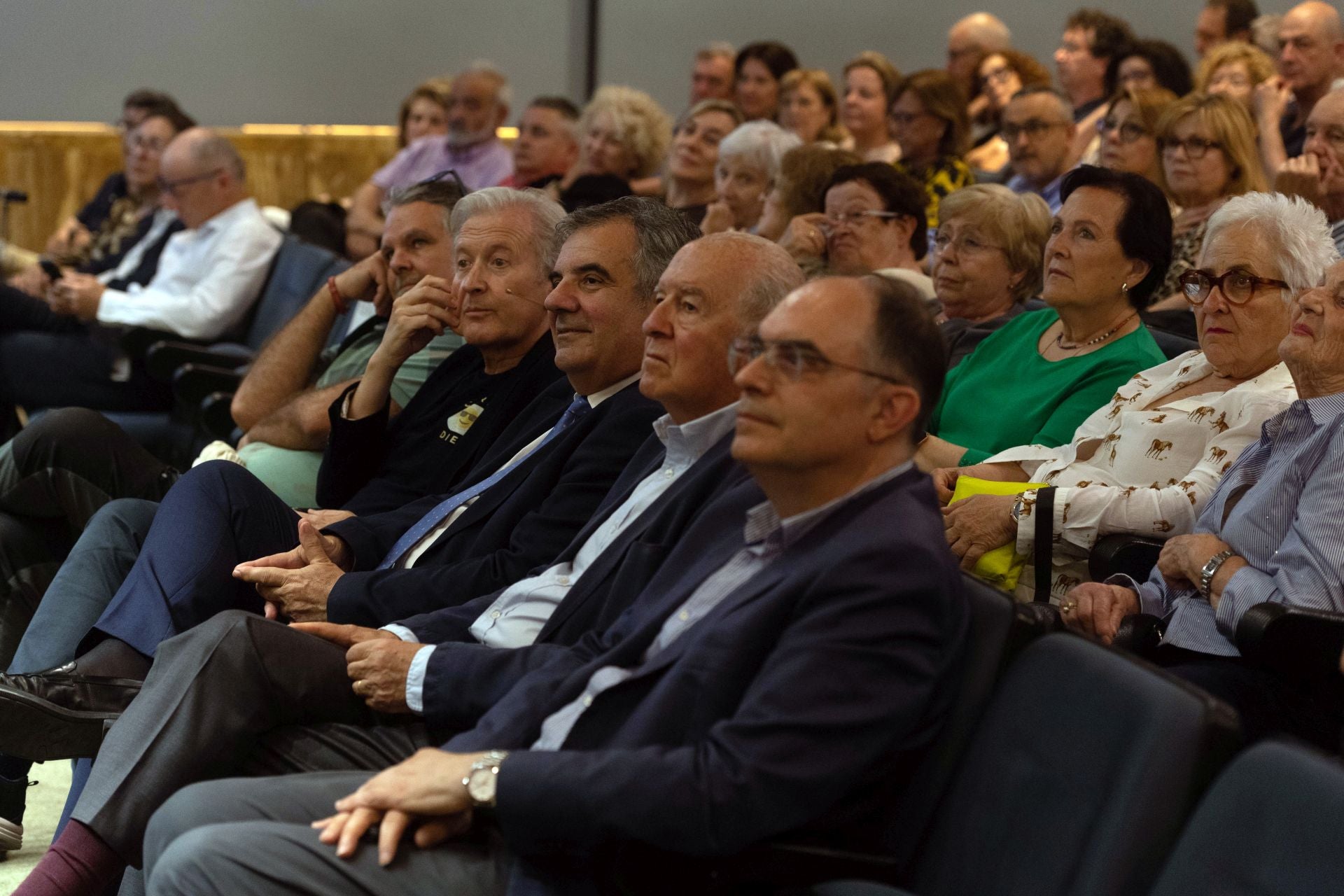 Guía para ser felices con Emilio del Río, en imágenes