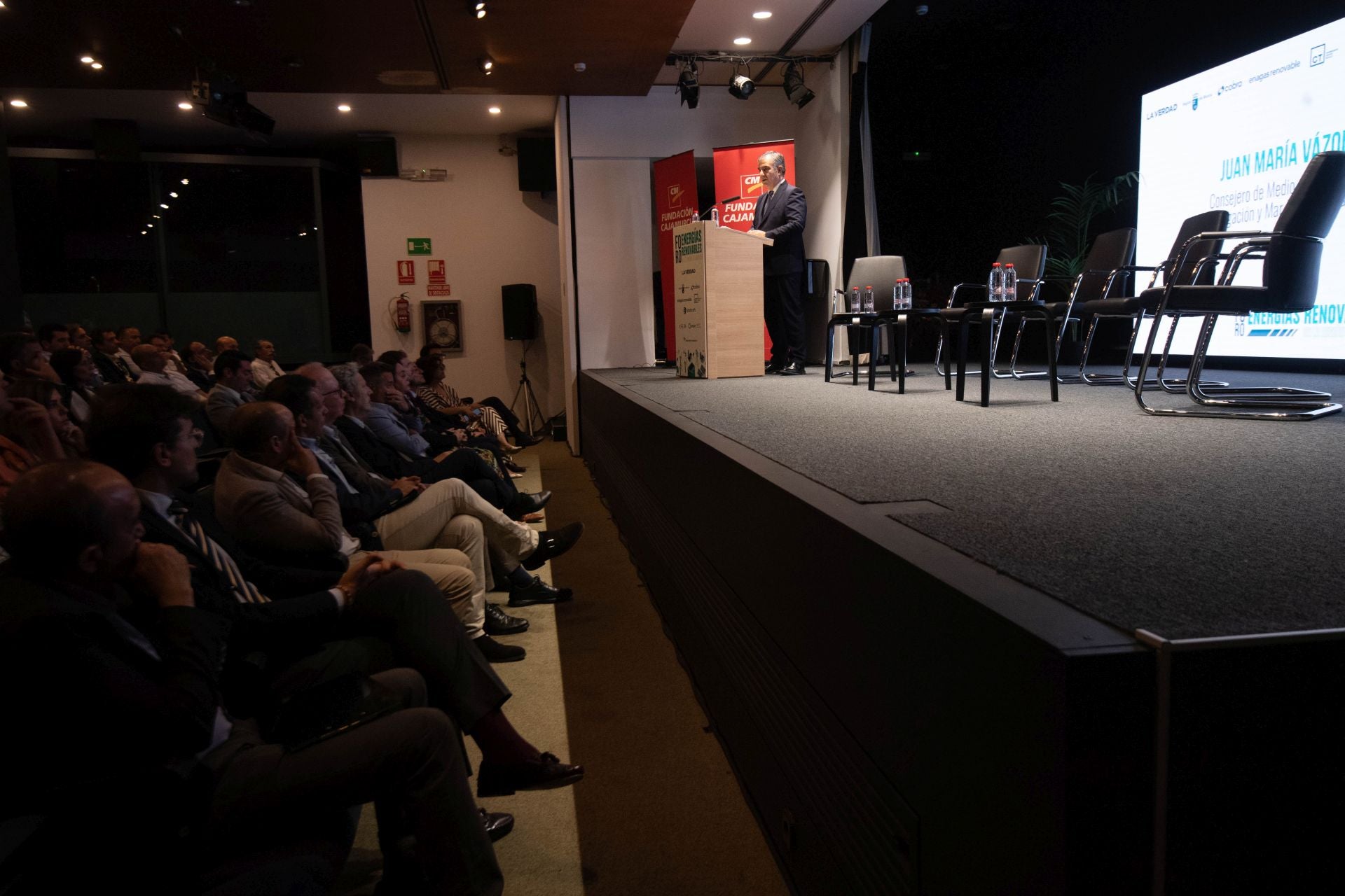 El foro sobre el impacto de las renovables en el modelo energético de la Región de Murcia, en imágenes