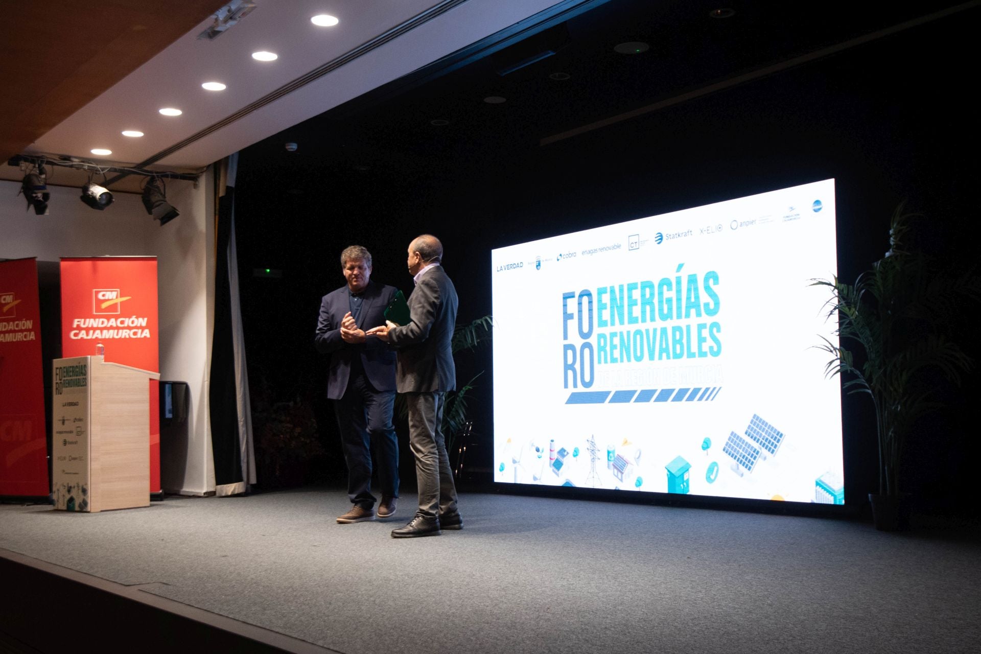 El foro sobre el impacto de las renovables en el modelo energético de la Región de Murcia, en imágenes