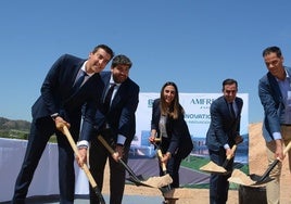 Acto de colocación de la primera piedra del nuevo centro de innovación.