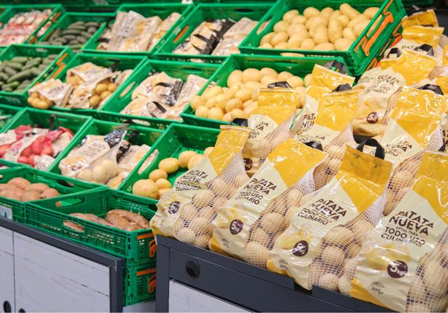 Variedad de surtido y formatos de patata nacional en Mercadona.
