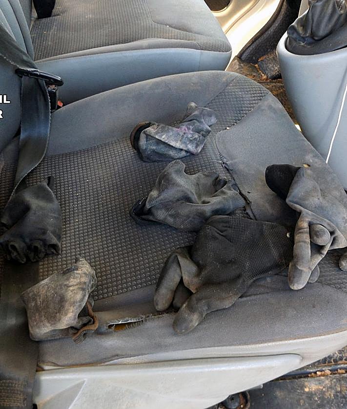 Imagen secundaria 2 - Tres detenidos por robar 11 kilómetros de cable de cobre de una planta fotovoltaica de Calasparra