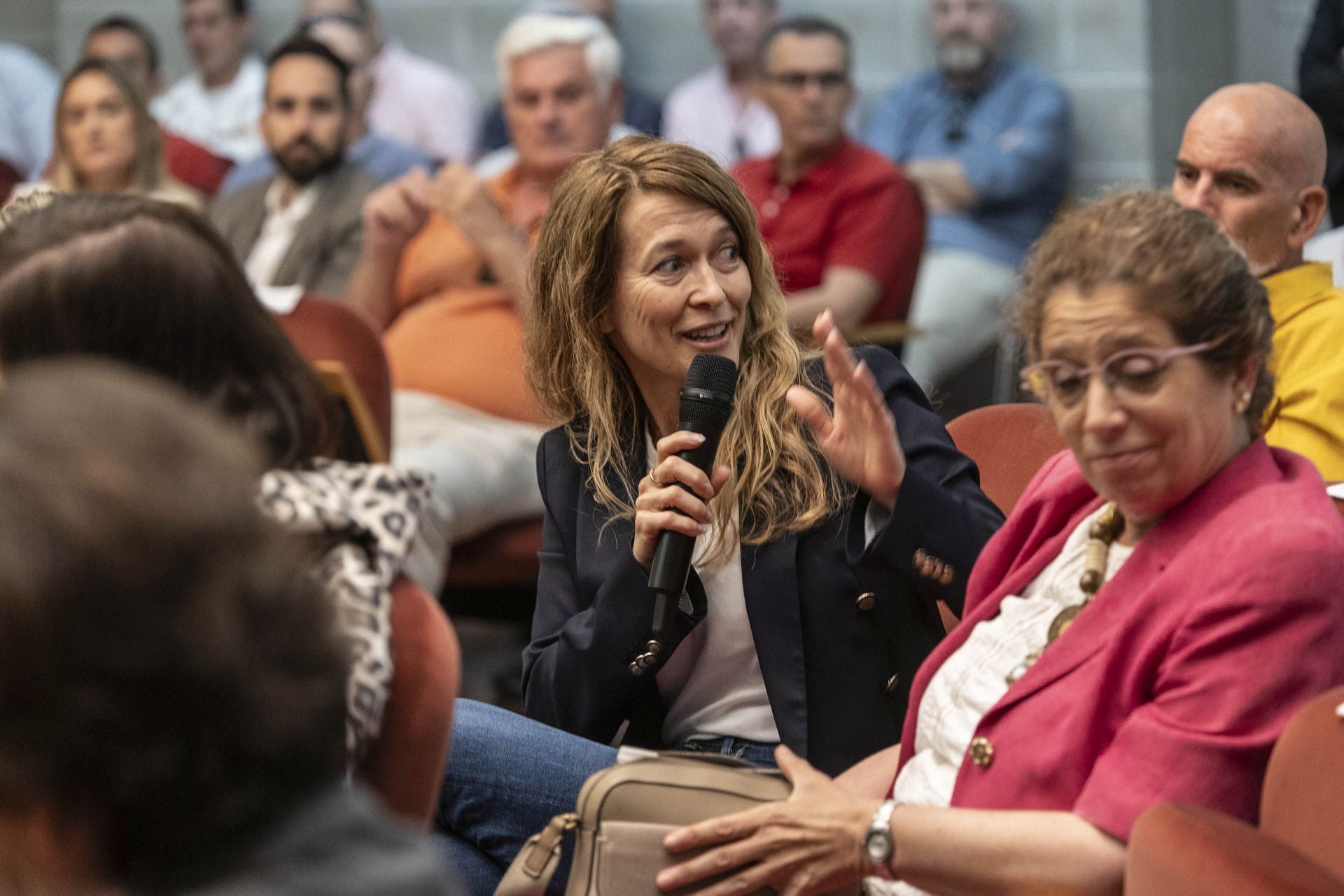 El foro sobre seguridad y fuerzas armadas en Cartagena, en imágenes
