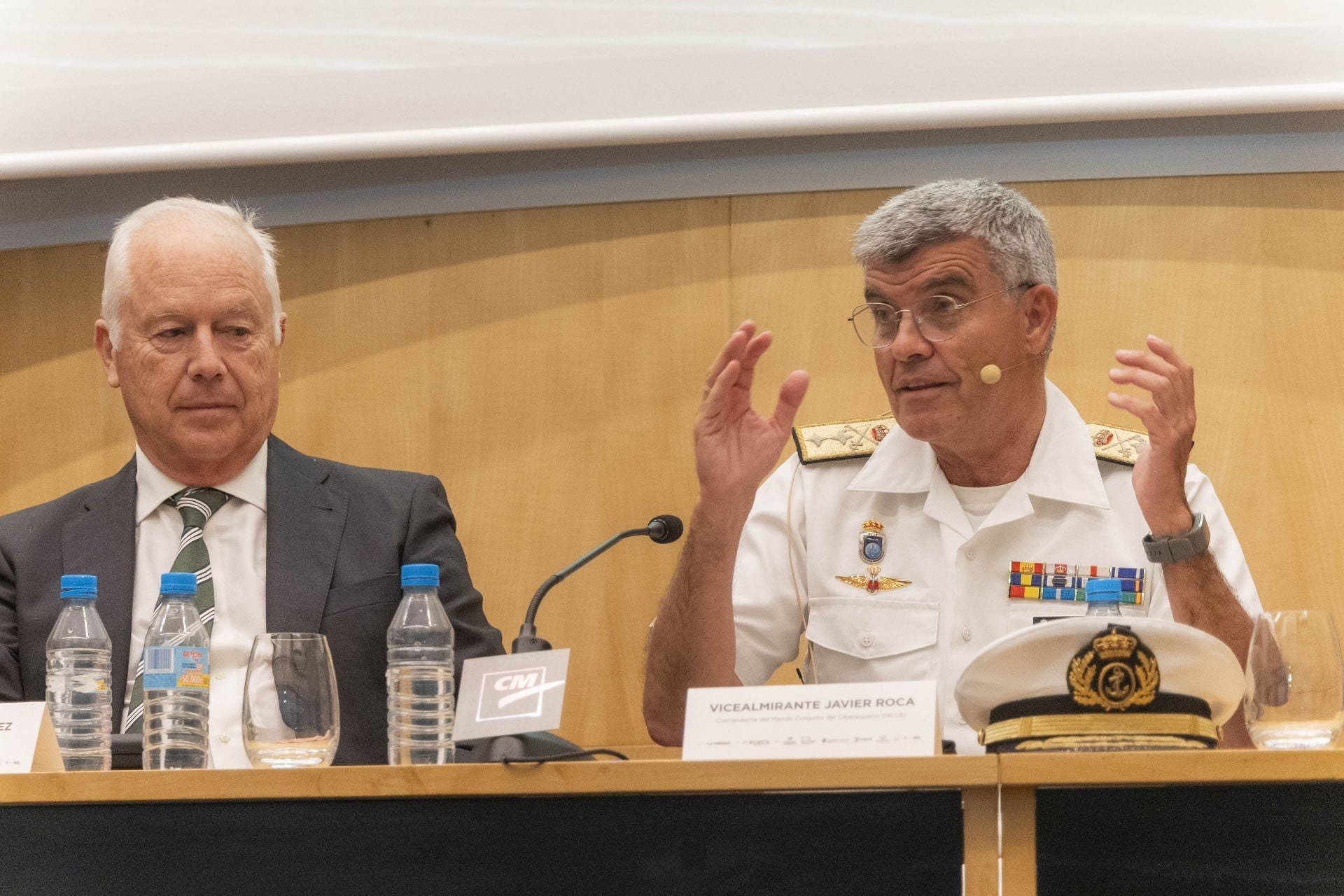 El foro sobre seguridad y fuerzas armadas en Cartagena, en imágenes