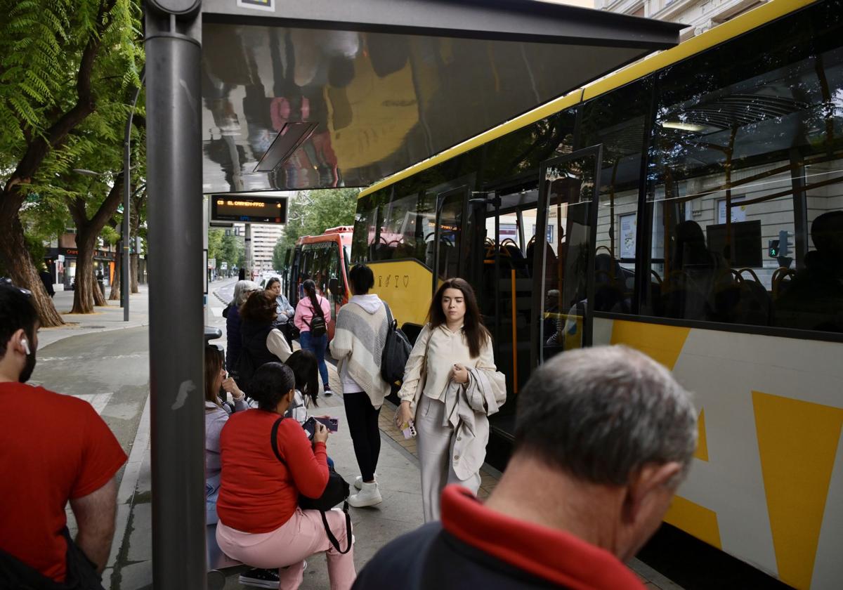 Todo el transporte público de murcia tendrá un bono único mensual con tarifa plana de viajes por 35 euros | la verdad