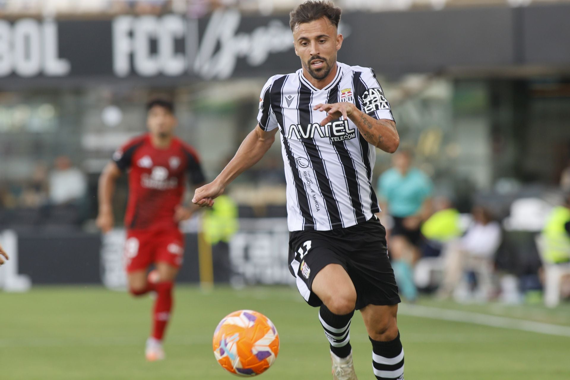 La derrota del Cartagena frente al Mirandés, en imágenes
