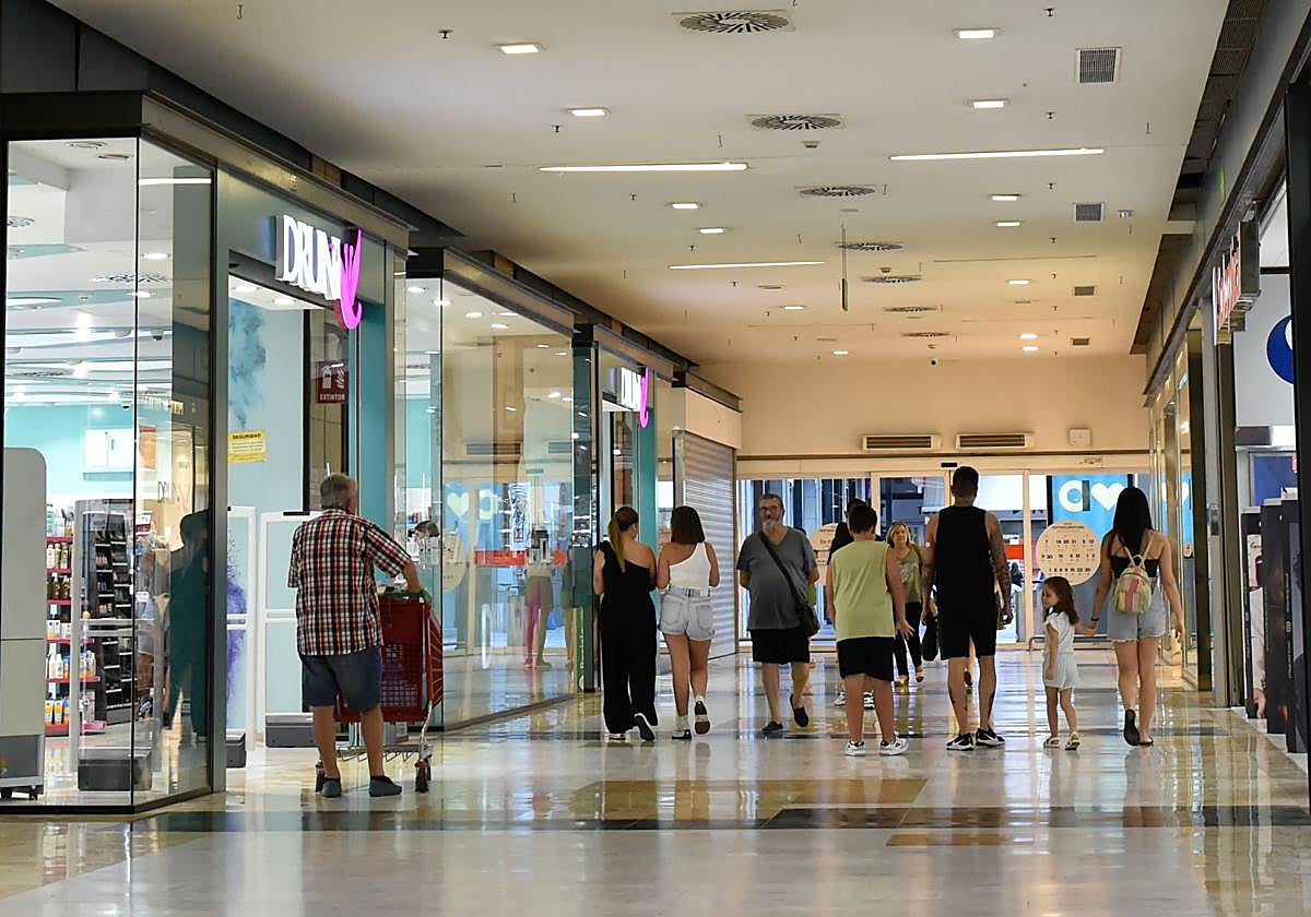 Imagen del centro comercial Thader de Murcia.