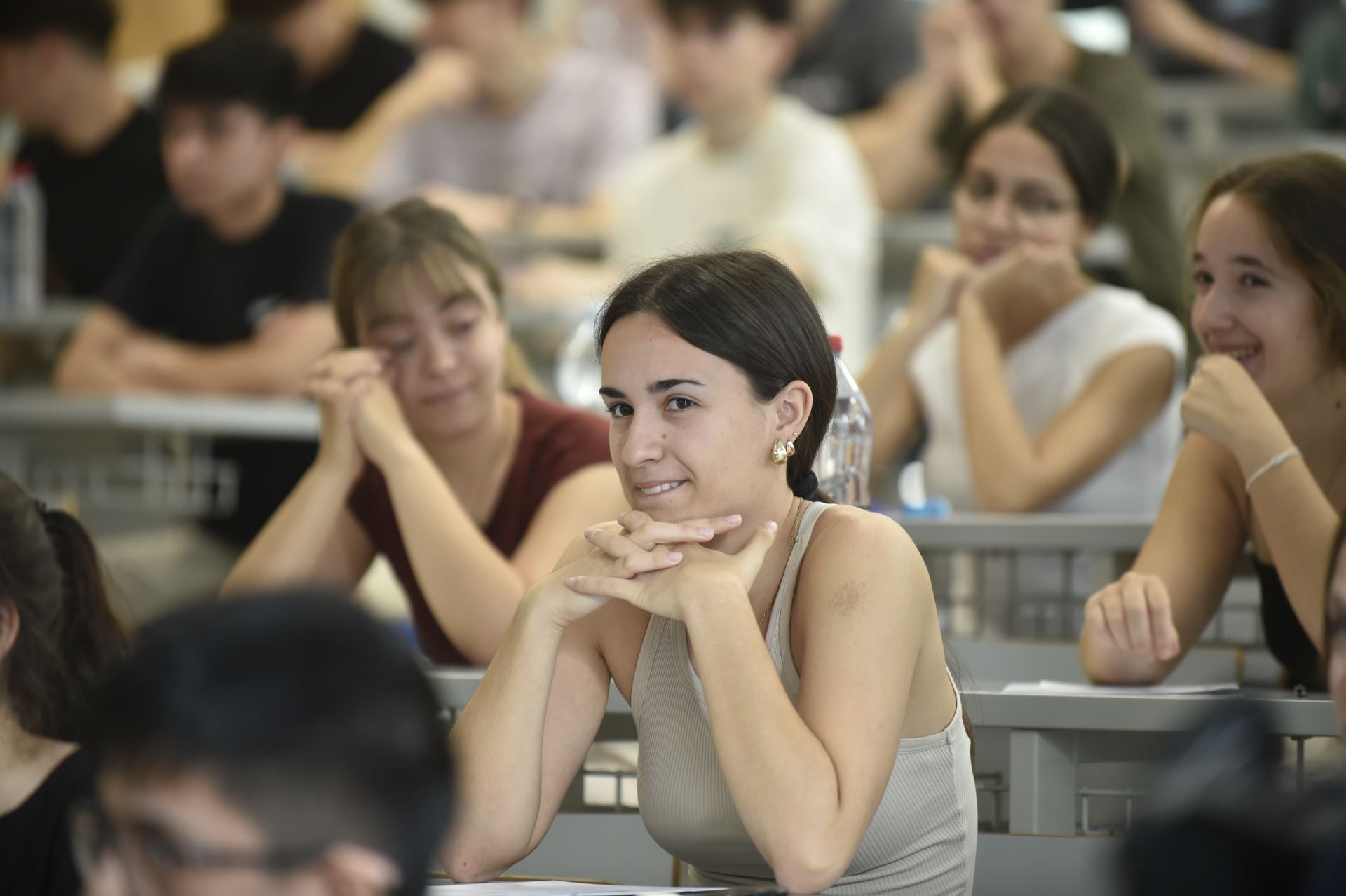 Los alumnos de la Región de Murcia afrontan los primeros exámenes de la PAU, en imágenes