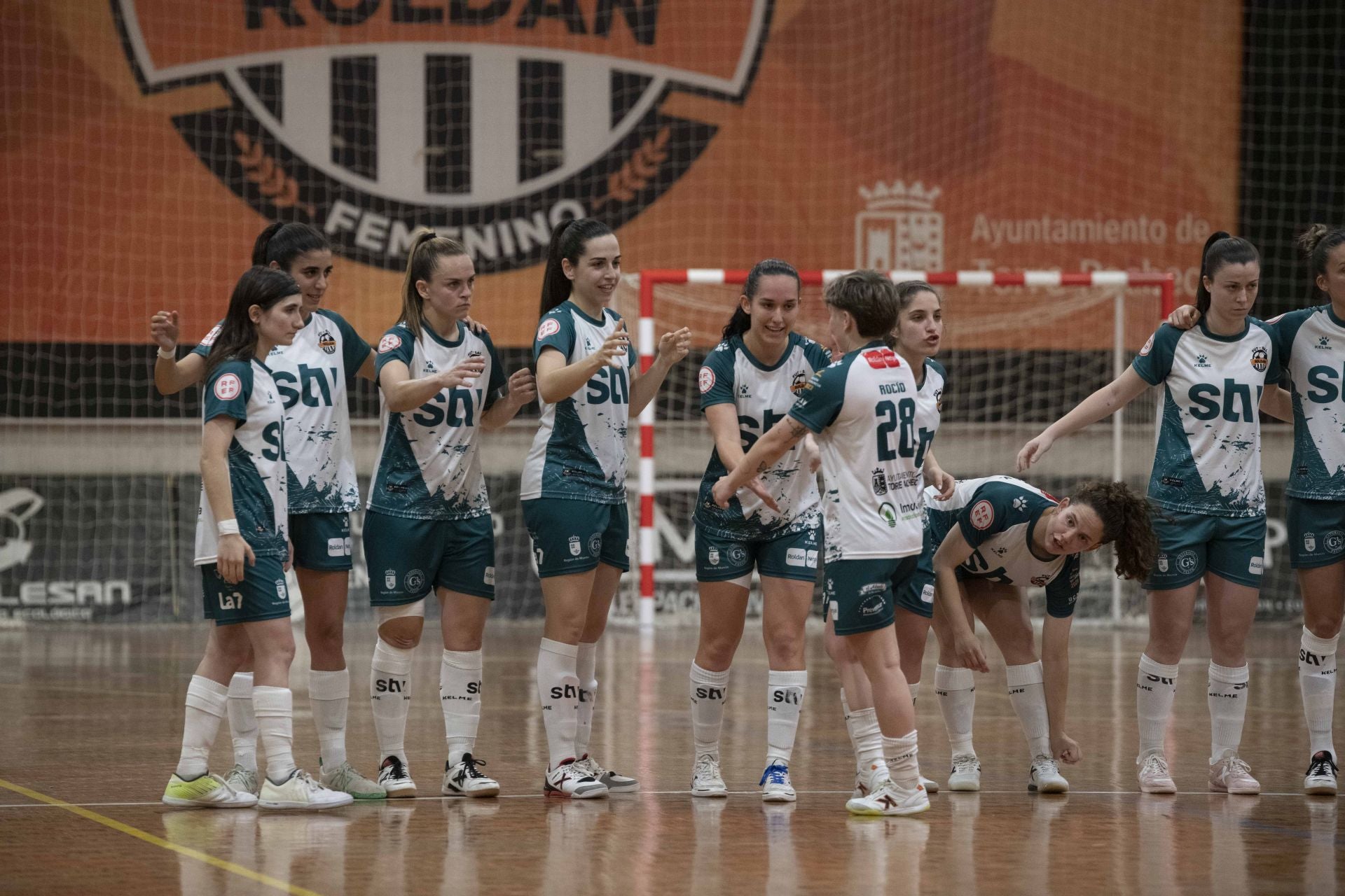 El STV Roldán tumba al Torreblanca (4-4), en imágenes