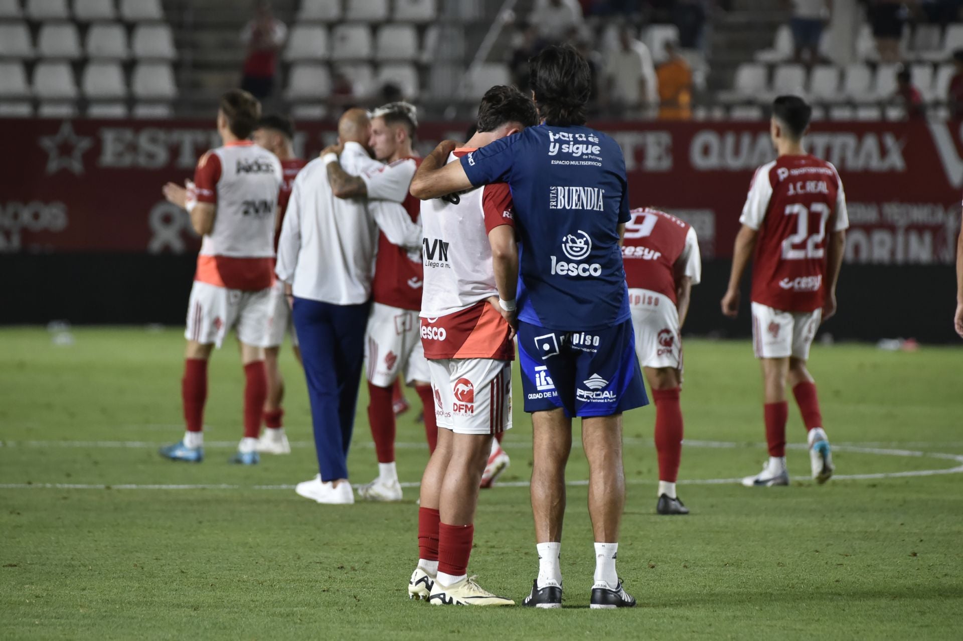 La derrota del Real Murcia frente al Nàstic, en imágenes
