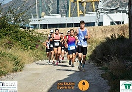 Participantes de la subida al Calvario, ayer.