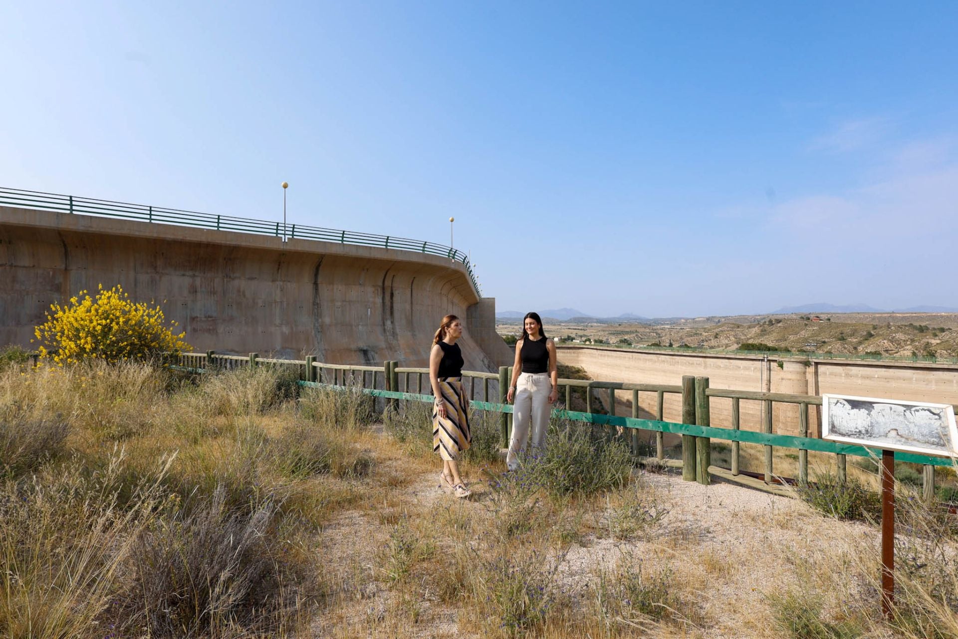 El entorno del pantano de Puentes de Lorca, en imágenes