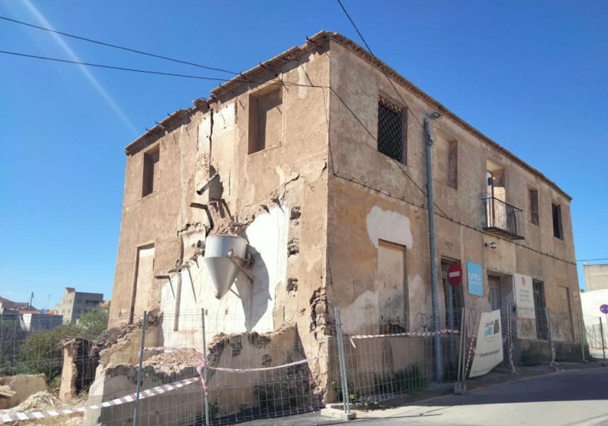 Estado actual del casal del molino.