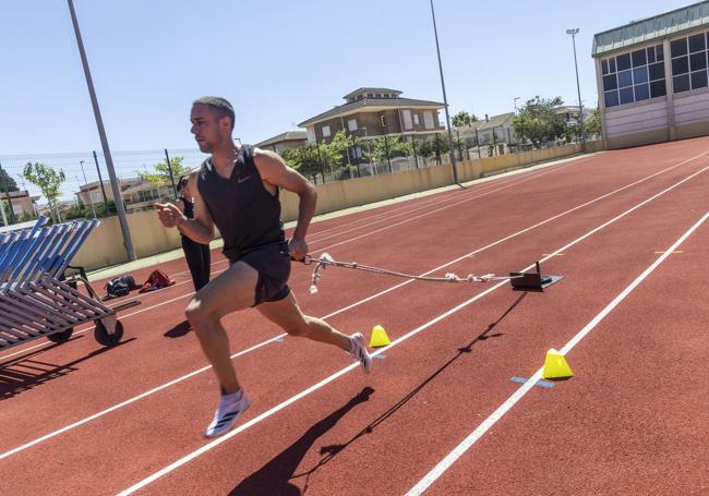 Sergio López Barranco, campeón de España de 60 y 100 metros lisos, en pleno entrenamiento.