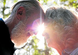 El proyecto comenzó con pacientes de enfermedades avanzas y se amplió a los mayores.