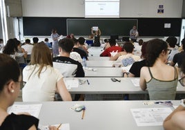 Alumnos, durante el examen de la PAU la pasada semana.