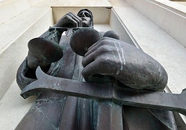 Detalle del Palacio de Justicia de Murcia.