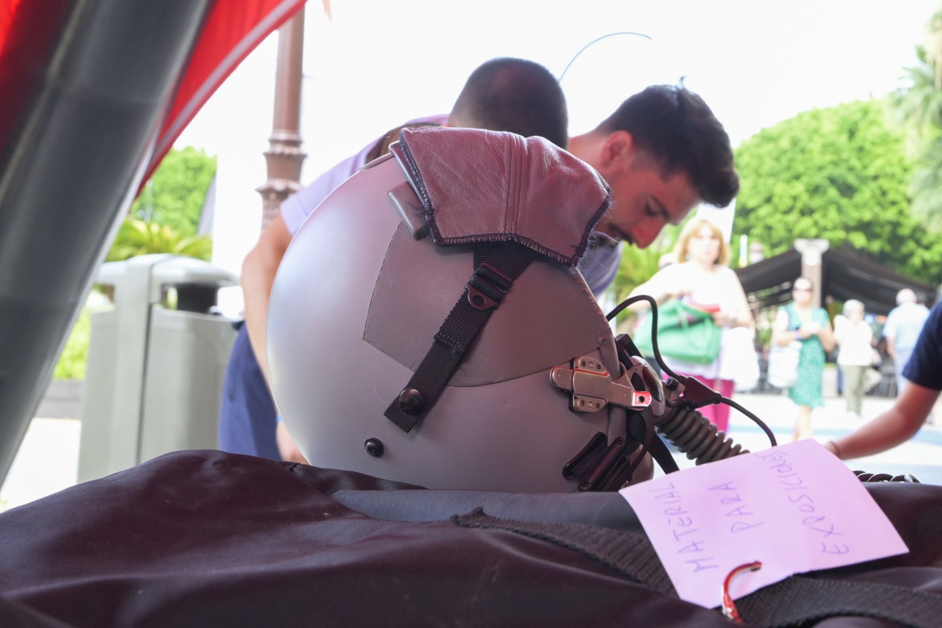 En imágenes, el vuelo de la Patrulla Águila sobre Murcia