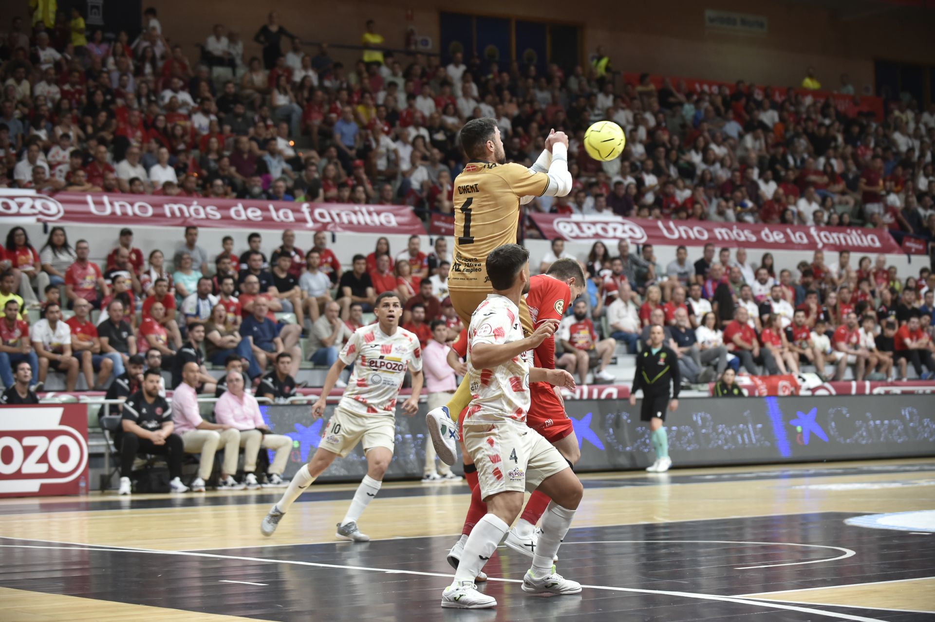 Las imágenes de ElPozo - Jimbee (3-2)
