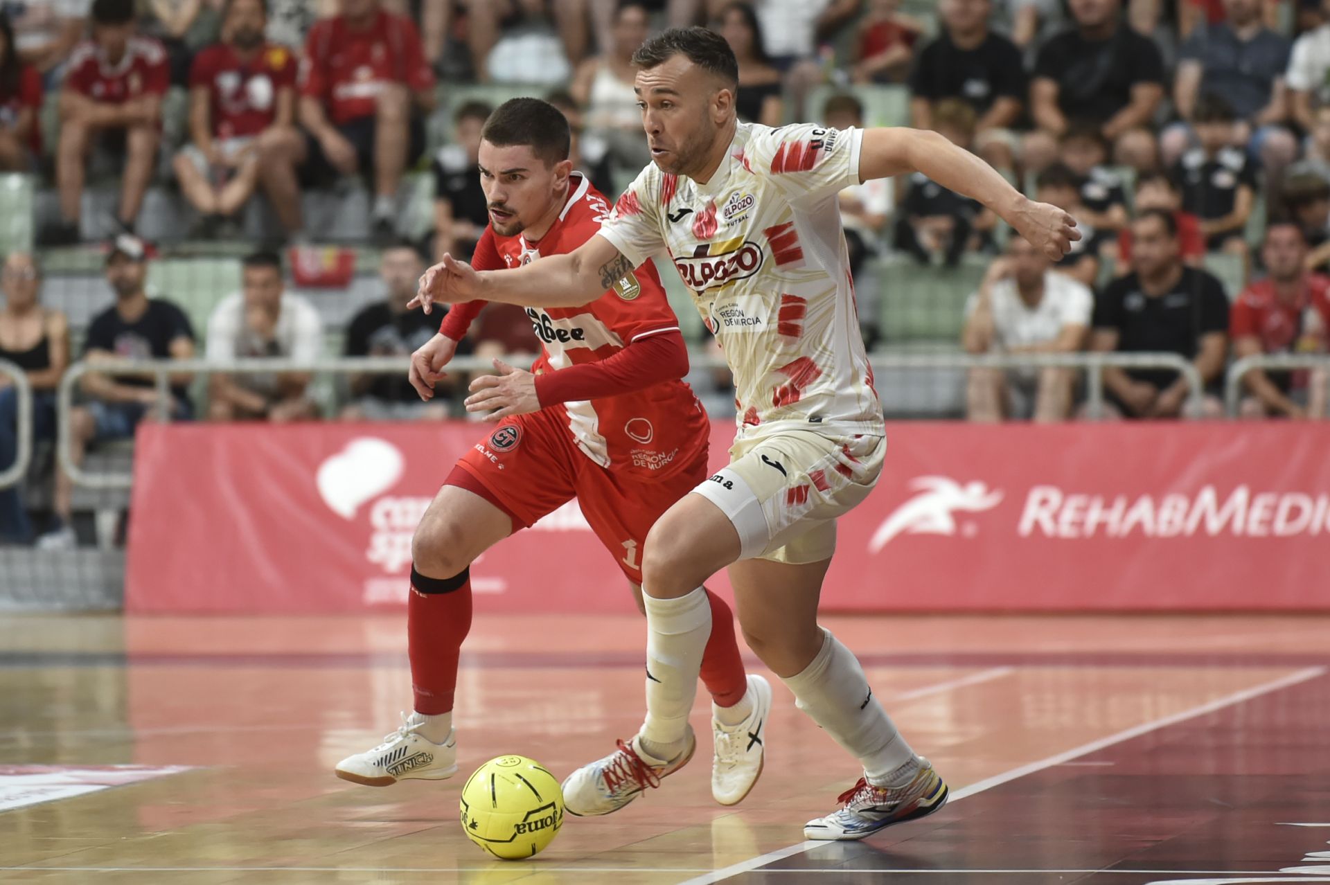 Las imágenes de ElPozo - Jimbee (3-2)