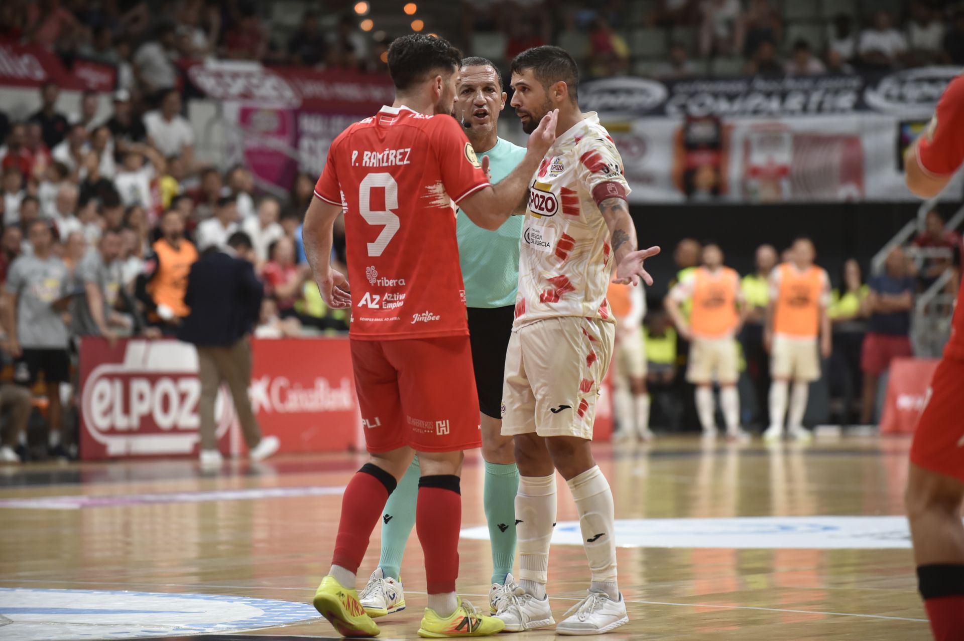 Las imágenes de ElPozo - Jimbee (3-2)