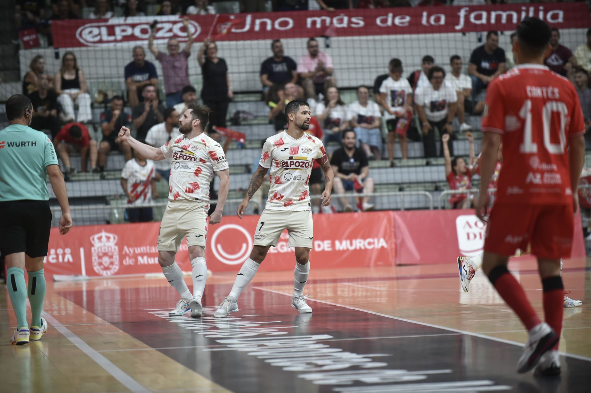 Las imágenes de ElPozo - Jimbee (3-2)