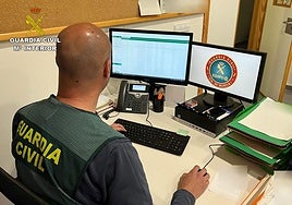 Un agente de la Guardia Civil, en una imagen de archivo.