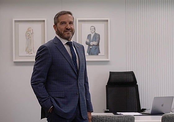 Miguel López Abad, en su despacho en la sede de Croem, el pasado jueves.