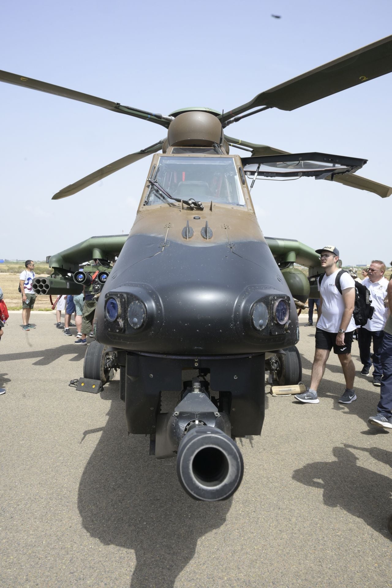 Las imágenes de la exhibición de aviones del festival Aire 25
