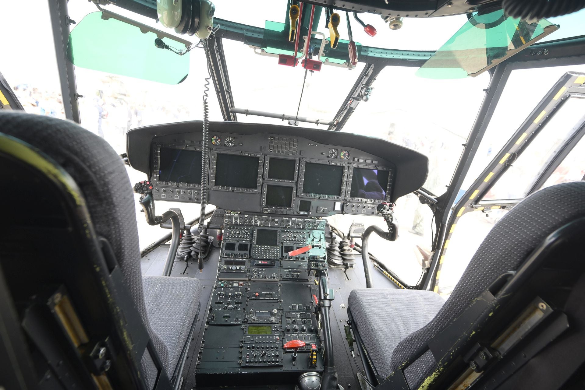 Las imágenes de la exhibición de aviones del festival Aire 25