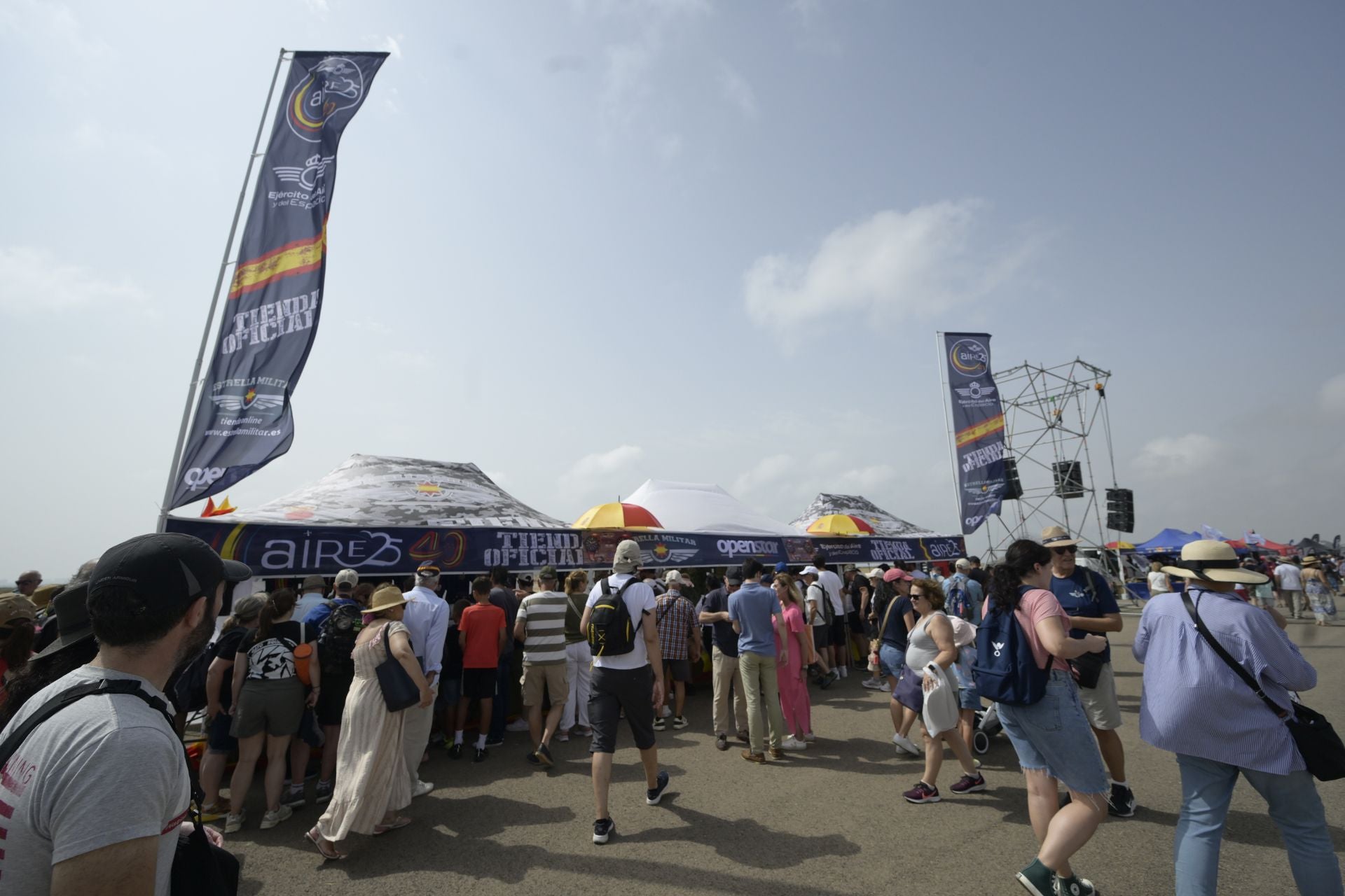 Las imágenes de la exhibición de aviones del festival Aire 25