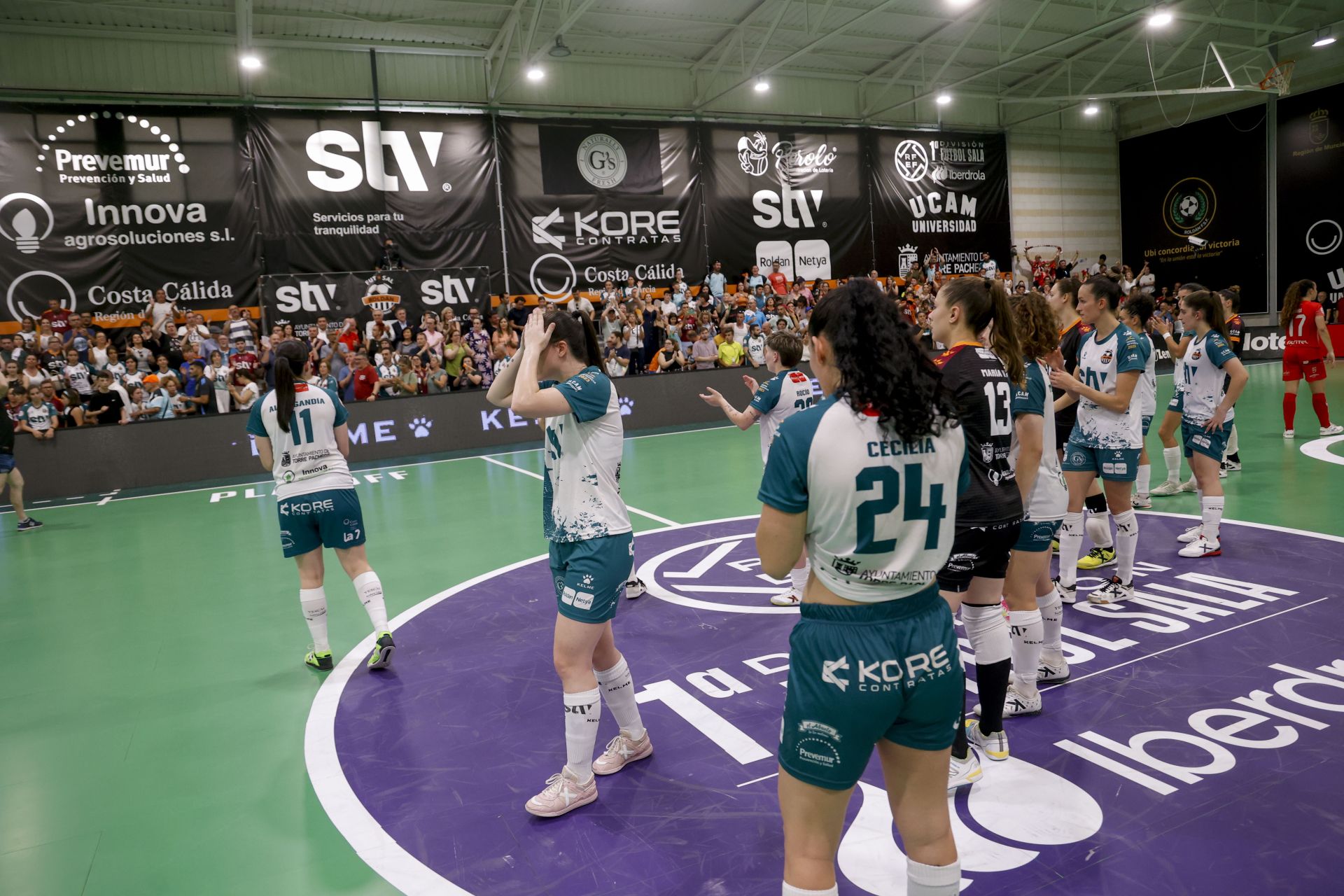 Las imágenes del partido entre el STV Roldán y el Futsi Navalcarnero