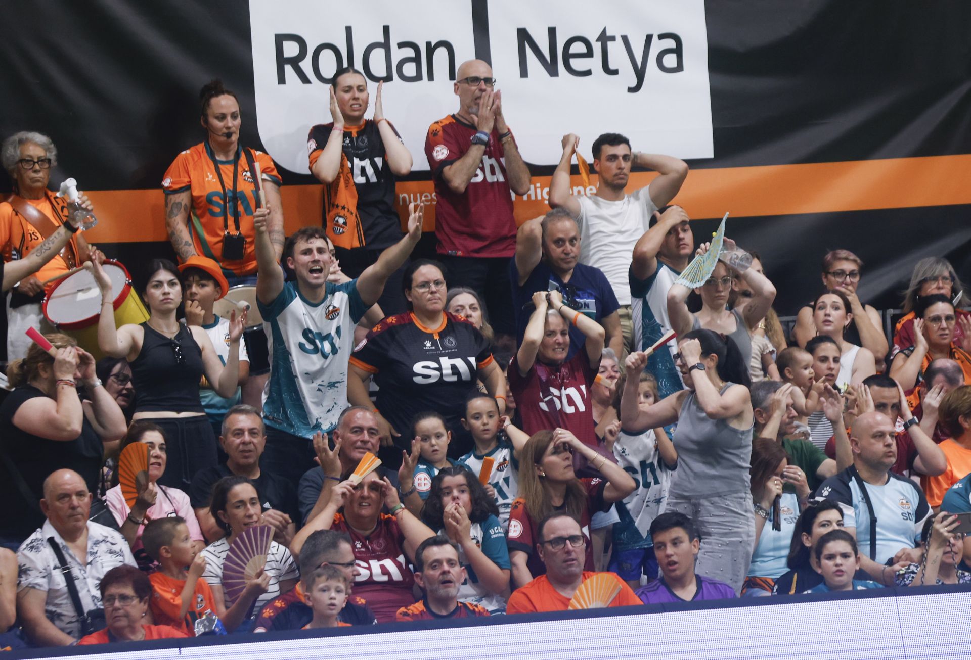 Las imágenes del partido entre el STV Roldán y el Futsi Navalcarnero