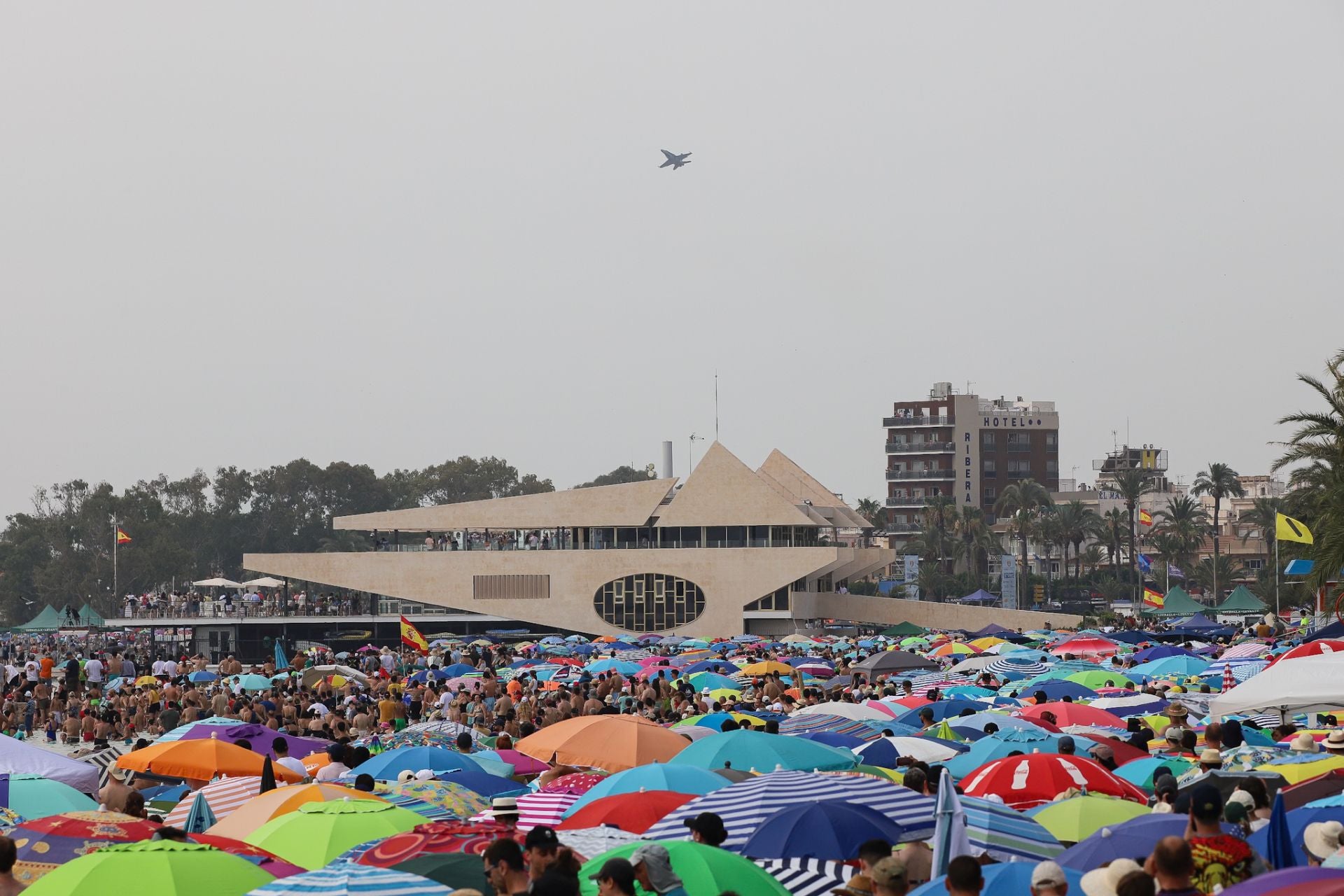 En imágenes, la exhibición aérea en el festival Aire 25 de San Javier