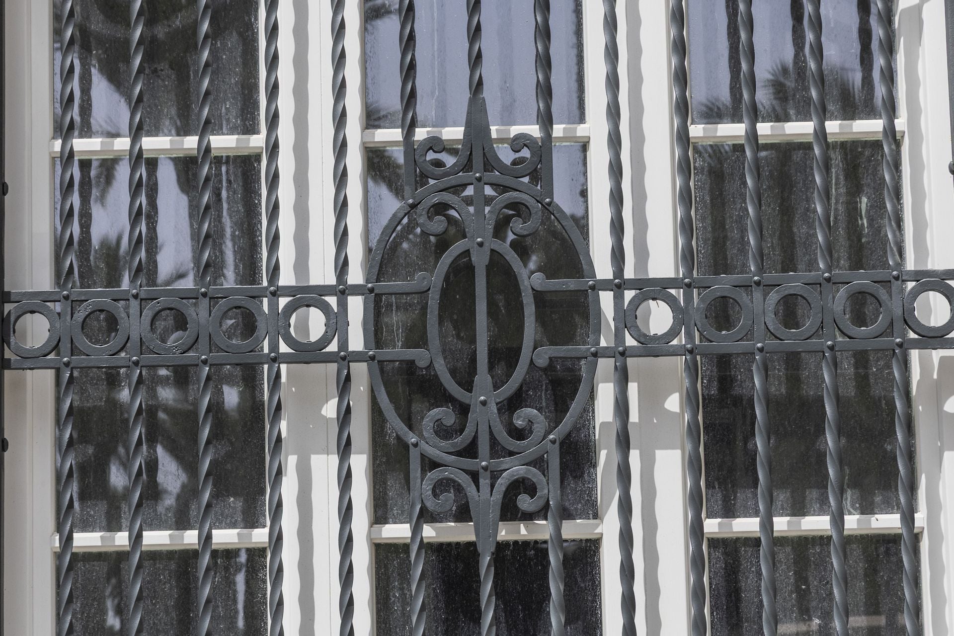 La Autoridad Portuaria de Cartagena luce espléndida para soplar las 150 velas