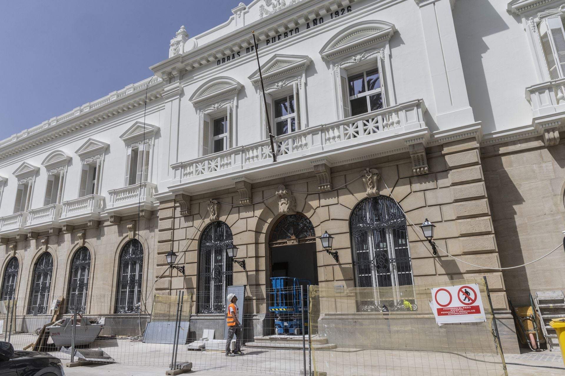 La Autoridad Portuaria de Cartagena luce espléndida para soplar las 150 velas