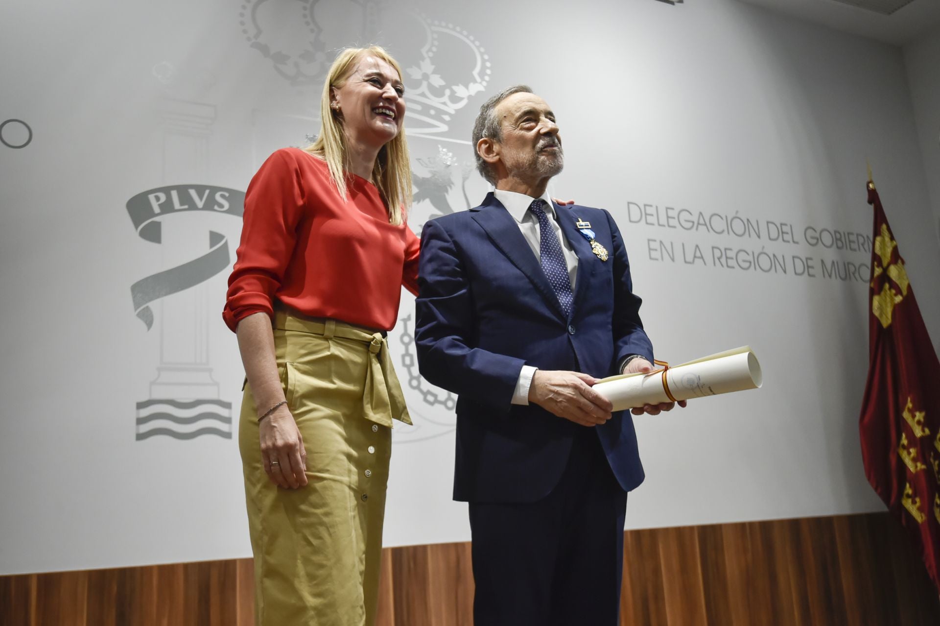 La entrega de medallas de la Orden del Mérito Civil e Isabel la Católica, en imágenes