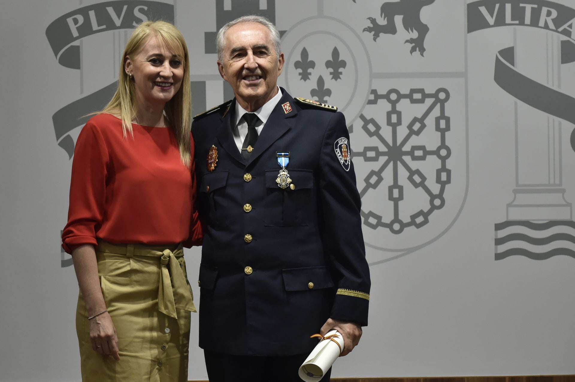 La entrega de medallas de la Orden del Mérito Civil e Isabel la Católica, en imágenes