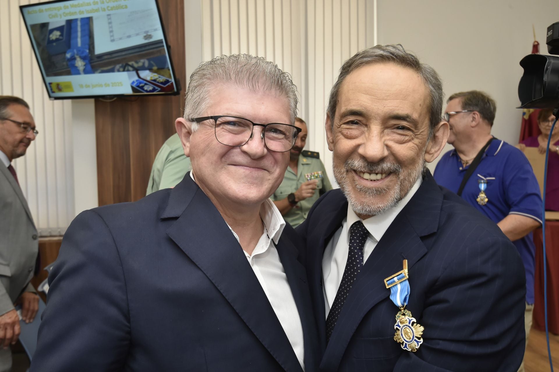 La entrega de medallas de la Orden del Mérito Civil e Isabel la Católica, en imágenes