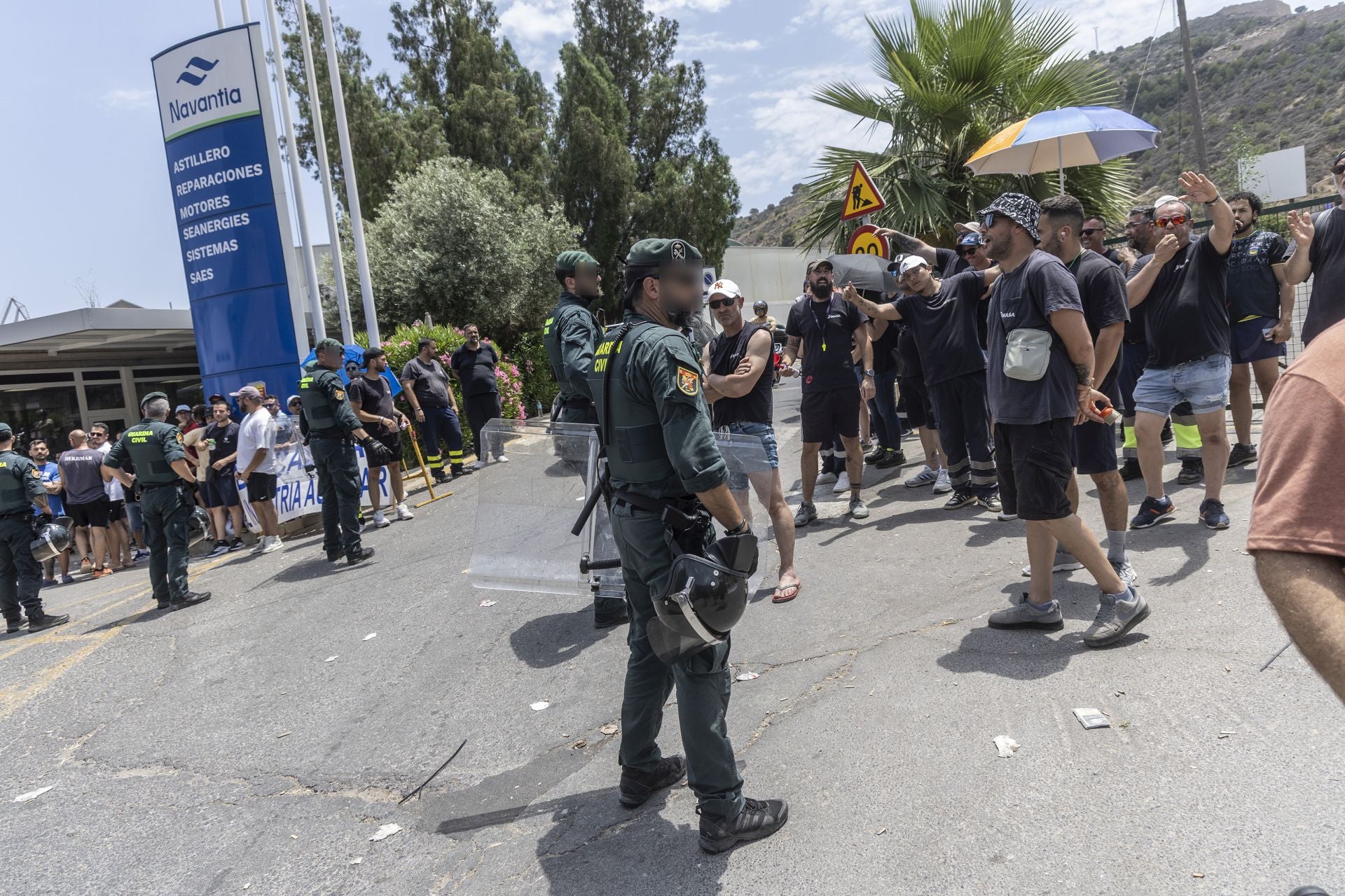 La protesta de los trabajadores de Navantia, en imágenes