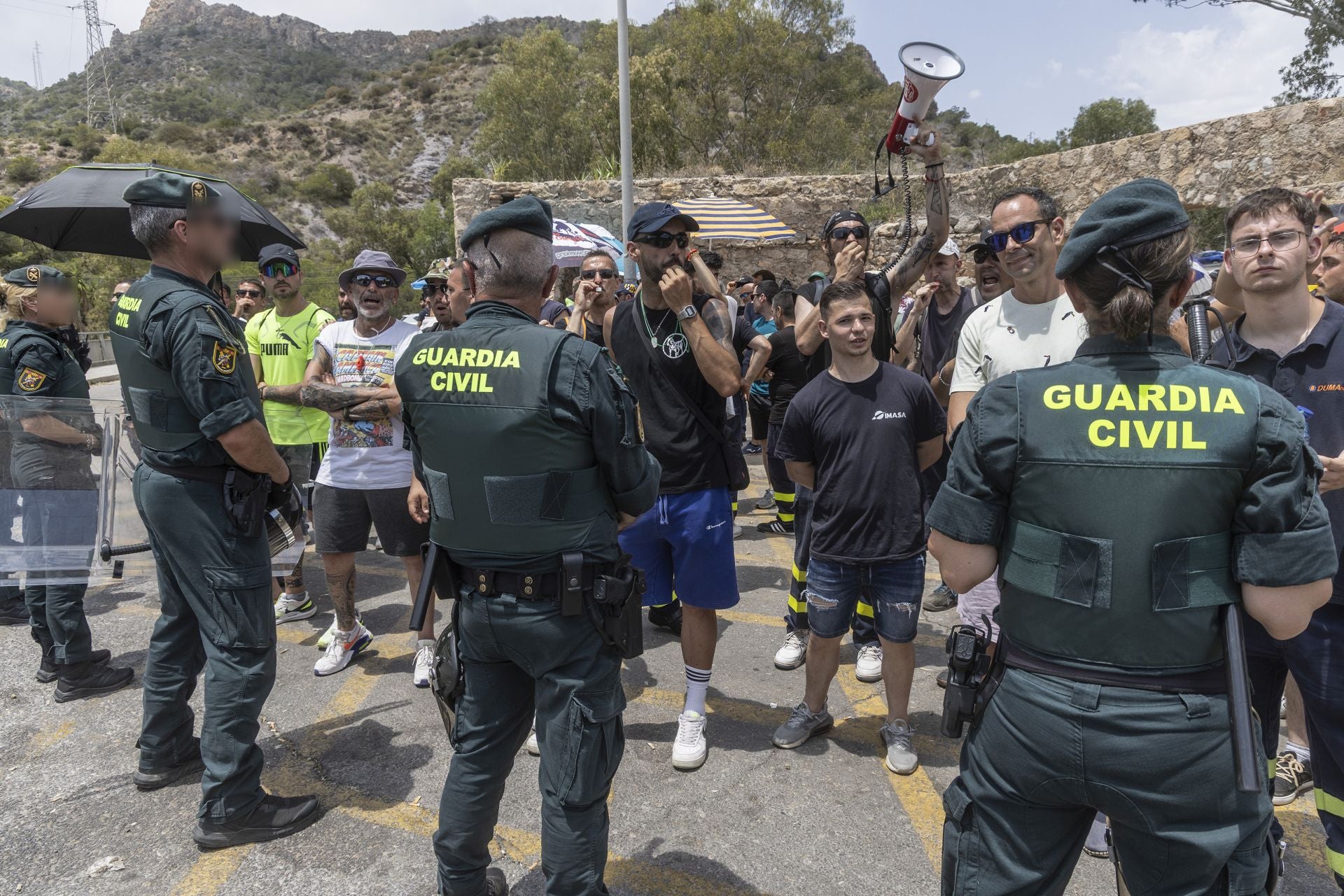 La protesta de los trabajadores de Navantia, en imágenes