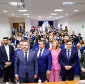 Juan Jódar (c) en la asamblea general de Ceclor en la que fue reelegido presidente de la patronal, junto con el alcalde, consejeros y los presidentes de Croem y la Cámara de Comercio e Industria de Lorca y Puerto Lumbreras.