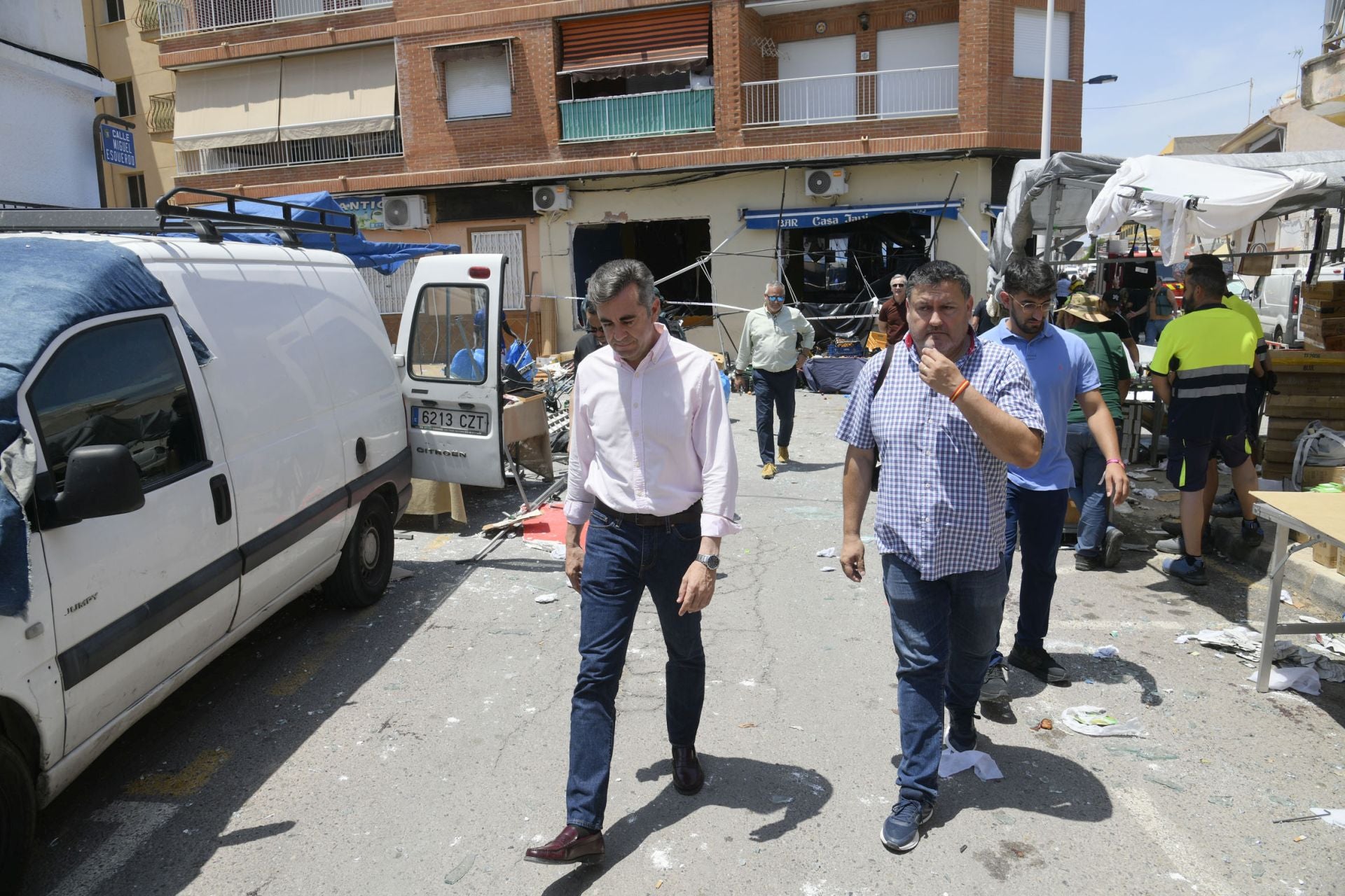 Explosión de gas en un bar de Lo Pagán, en imágenes